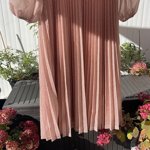 Quiz - Women's Metallic Pink Pleated Evening Dress Size 8 - Picture 8 of 14